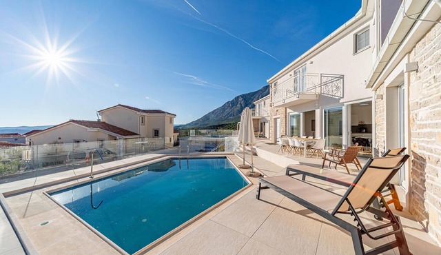 Beautiful home in Orebic
