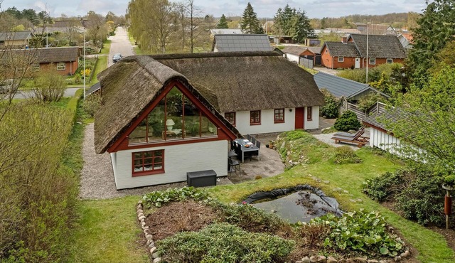 Beautiful home in ørsted with WiFi