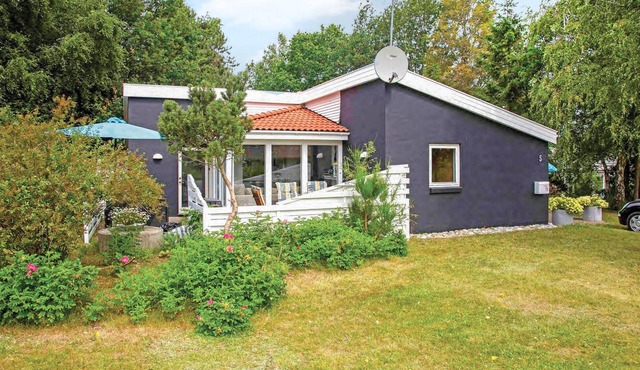 Beautiful home in ørsted with kitchen