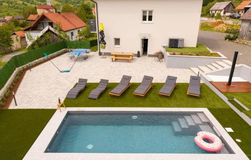 Beautiful Home In Otocac