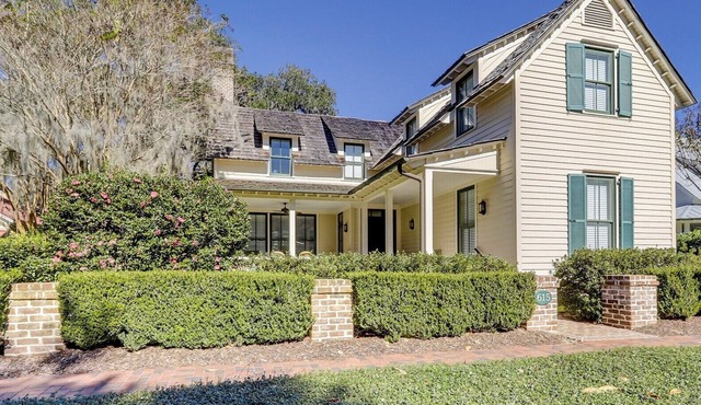 Beautiful home in Palmetto Bluff in the Heart of Wilson Village.