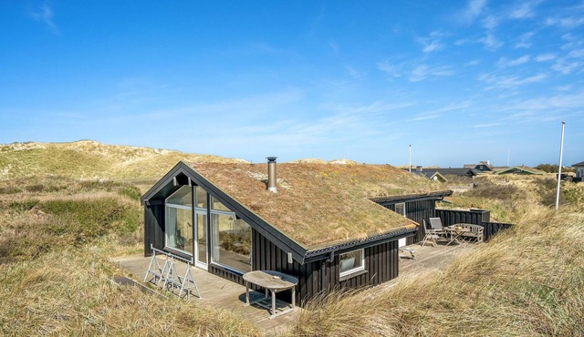 Beautiful home in Pandrup with WiFi