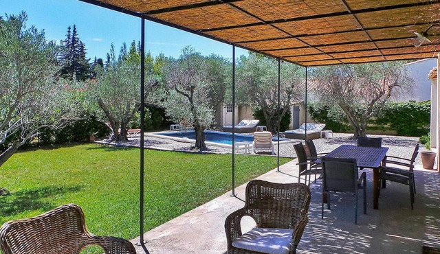 Beautiful home in Paradou