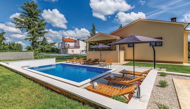 Beautiful home in Pazin