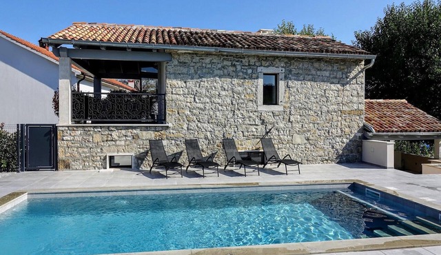 Beautiful home in Pazin