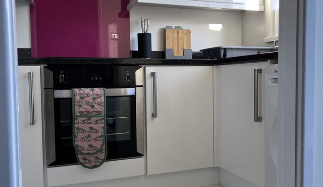 Beautiful home in peaceful neighbourhood with great amenities around