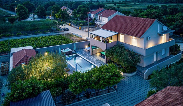 Beautiful home in Polaca