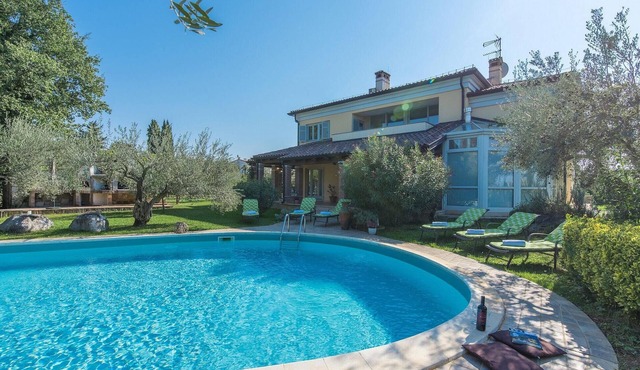 Beautiful home in Porec