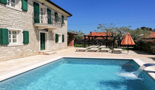 Beautiful home in Porec