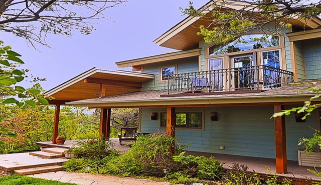 Beautiful home in private setting yet only15 min to town & 10 min to lake