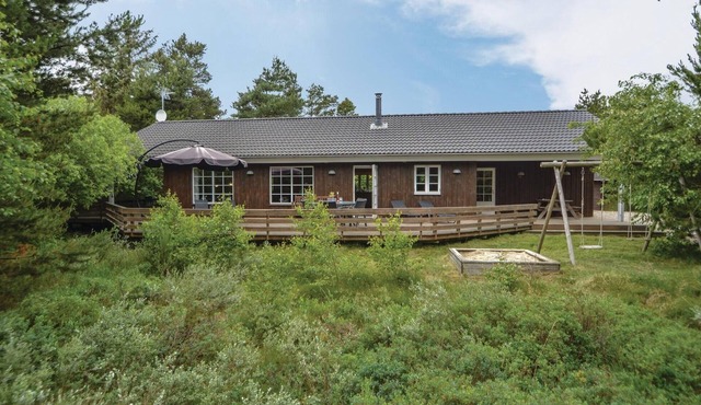 Beautiful home in Rømø with WiFi