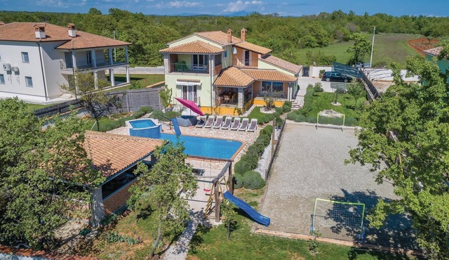 Beautiful home in Rezanci