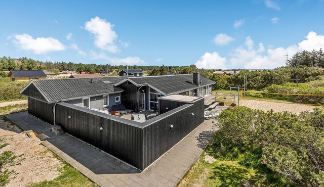 Beautiful home in Ringkøbing with sauna