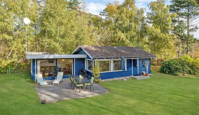 Beautiful home in Rødby with kitchen