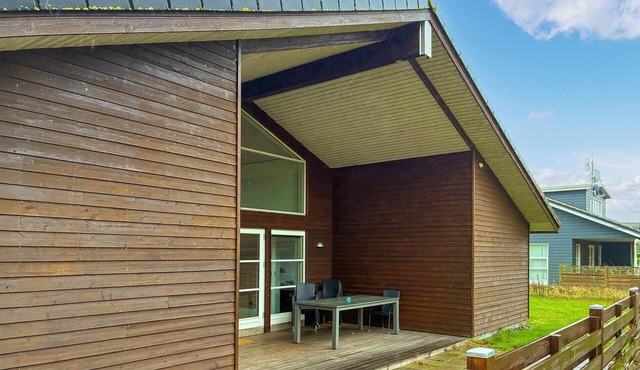 Beautiful home in Rødby with WiFi