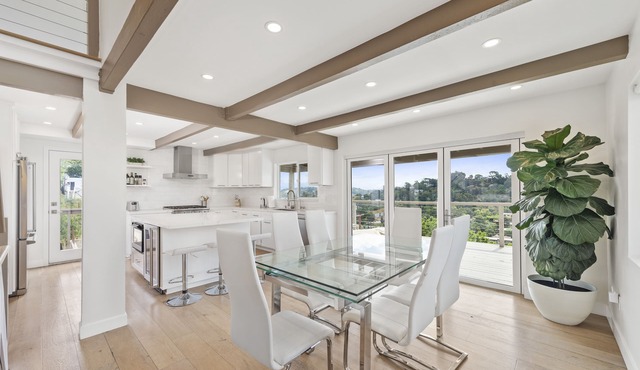 Beautiful home in Silver Lake Hills. 360 Views