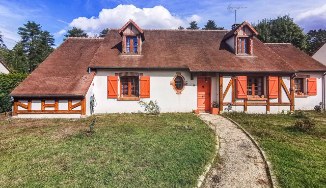 Beautiful home in Salbris