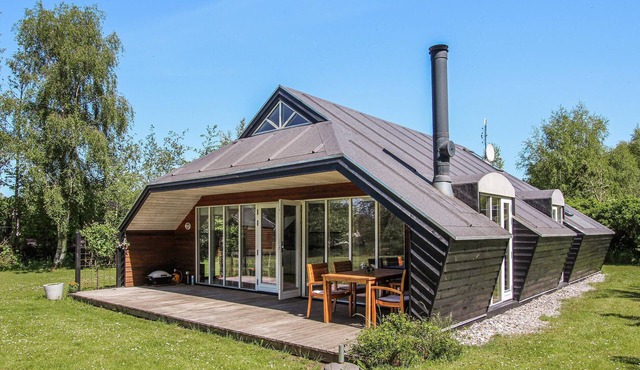 Beautiful home in Samsø with WiFi