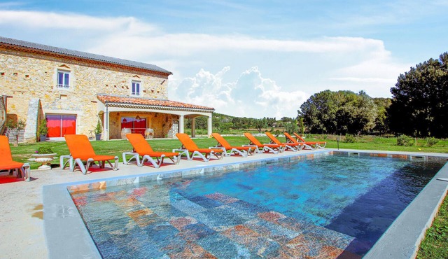 Beautiful home in Sauzet