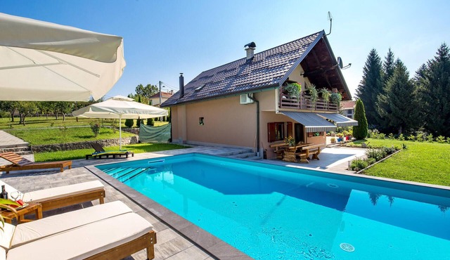 Beautiful home in Slunj