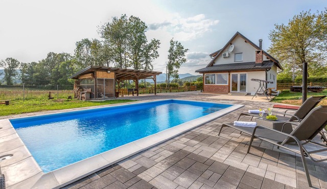 Beautiful home in Smiljan with sauna
