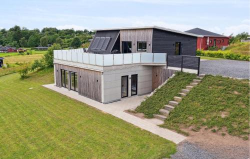 Beautiful Home In Spøttrup With Wifi