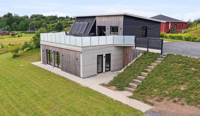 Beautiful home in Spøttrup with WiFi