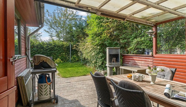 Beautiful home in Struer with kitchen