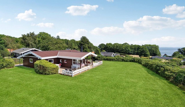 Beautiful home in Sydals with sauna