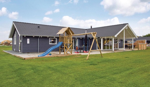 Beautiful home in Sydals with WiFi