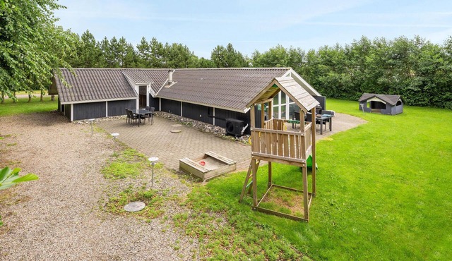Beautiful home in Sydals with sauna