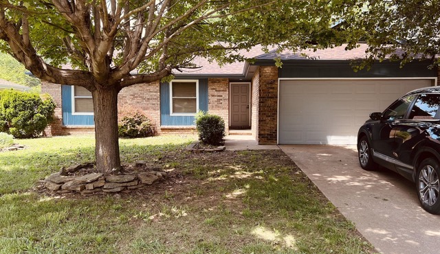 Beautiful Home in the Heart of Springfield! So Perfect!
