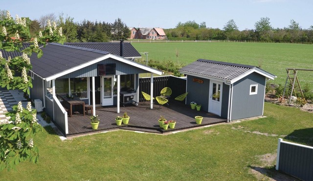 Beautiful home in Tarm with kitchen