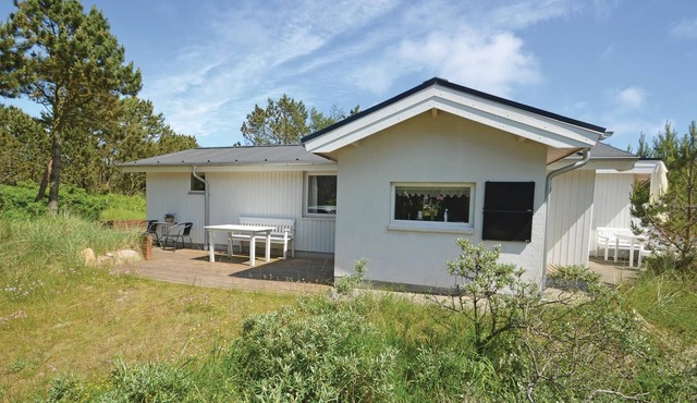 Beautiful home in Thisted with WiFi