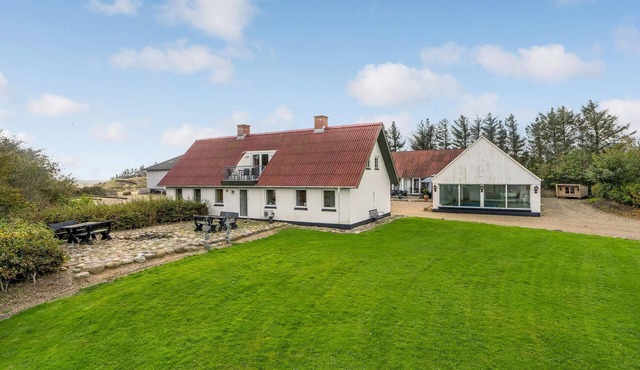 Beautiful home in Thisted with sauna