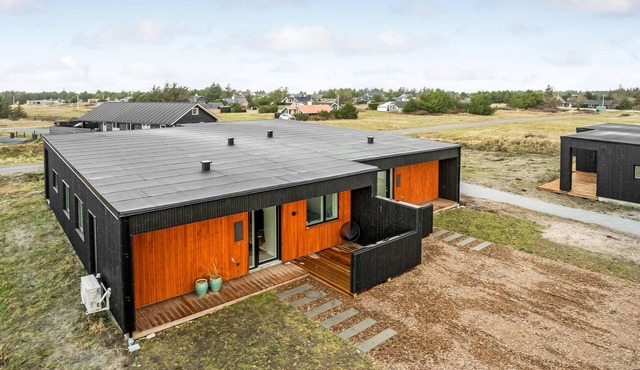 Beautiful home in Thisted with WiFi