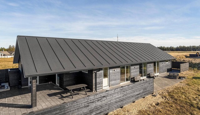 Beautiful home in Thisted with sauna