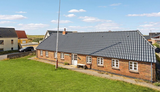 Beautiful home in Thyborøn with sauna