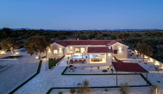 Beautiful home in Tinj