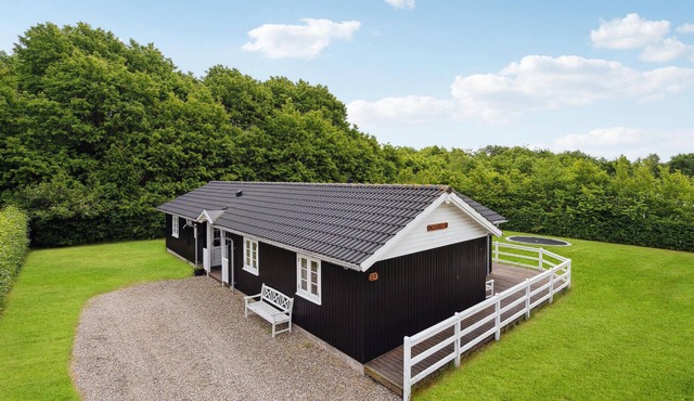 Beautiful home in Toftlund with WiFi