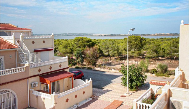 Beautiful home in Torrevieja with 3 Bedrooms
