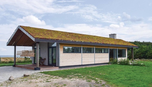 Beautiful home in Tranekær with WiFi