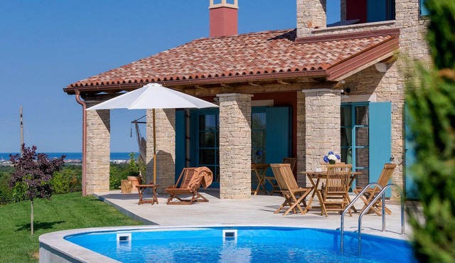 Beautiful home in Umag