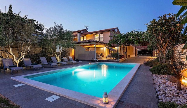 Beautiful home in Visnjan