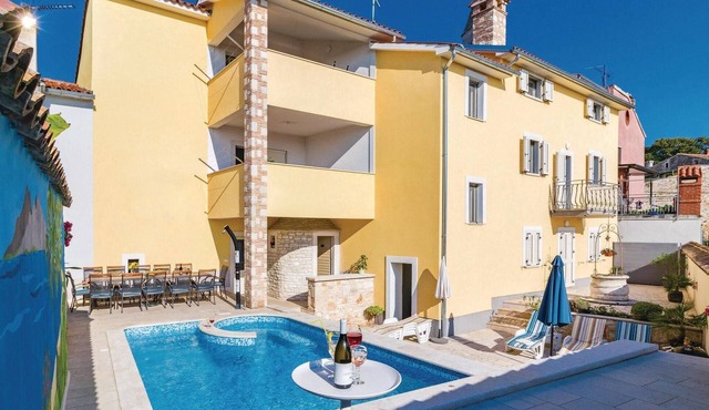 Beautiful home in Vodnjan