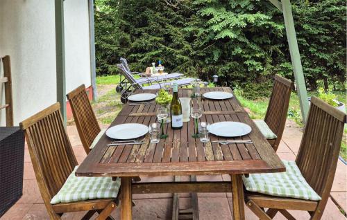 Beautiful Home In Windstein With Wifi