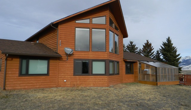 Beautiful home located in the heart of Paradise Valley