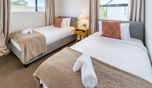 Beautiful home Near CBD Pet Friendly with Carpark