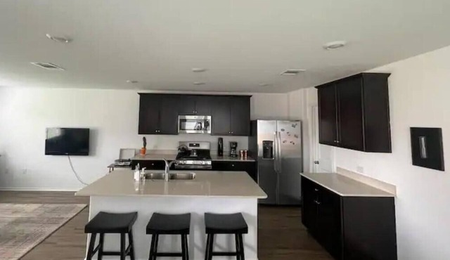 Beautiful Home near Tesla, COTA and ABIA