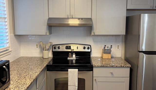 Beautiful Home off Acton, 5 Minutes to Summit, 280